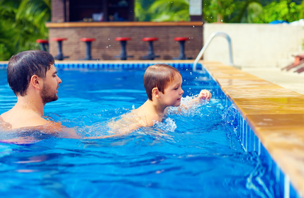 Apprendre nage piscine